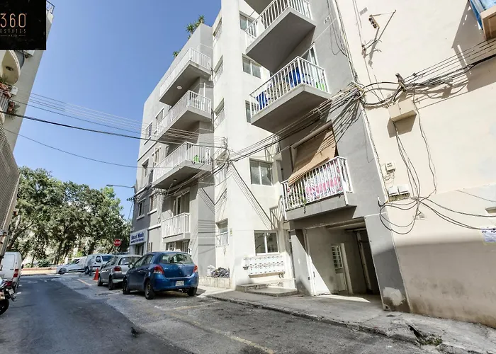 Spacious Central 2Br, Just Off Uni & Hospital & Wifi By 360 Estates