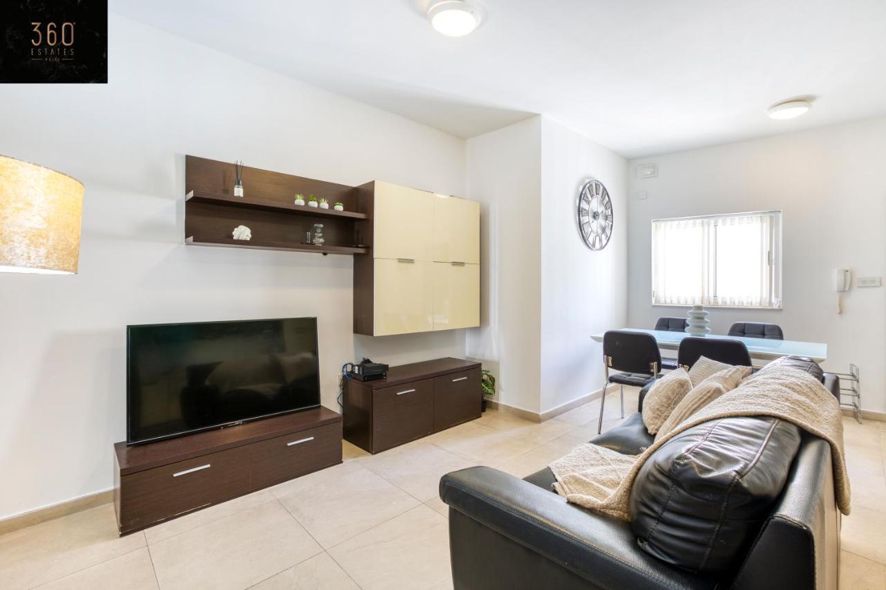 Spacious 2br, Just Off Uni & Hospital & Wifi By 360 Estates Apartment *